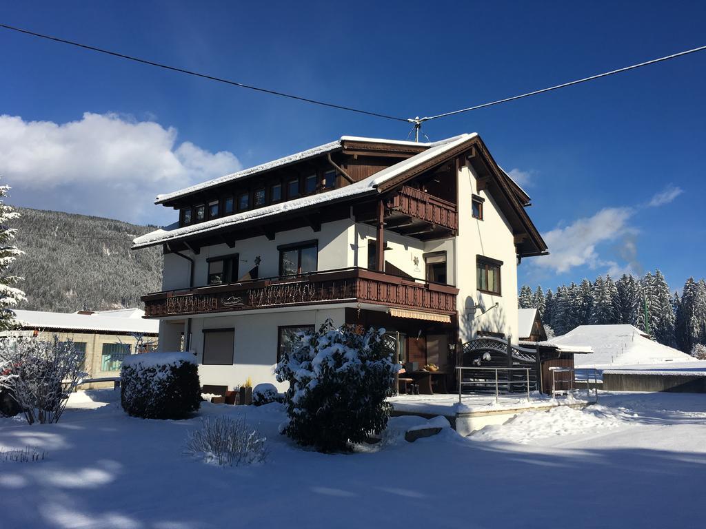 Gaestehaus Nassfeld เทรอโพลาค ภายนอก รูปภาพ